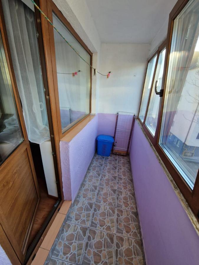 Apartament Victoria Apartment Targu Jiu Exterior photo